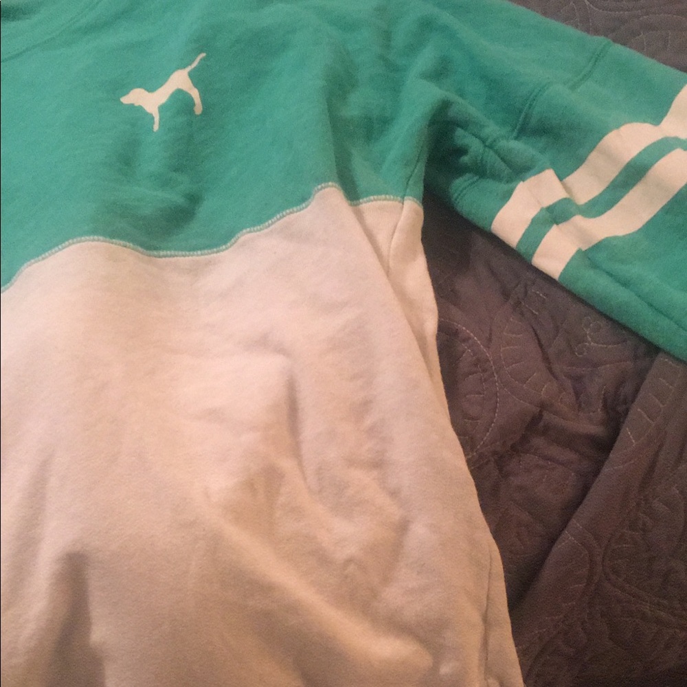 VS PINK long sleeve shirt